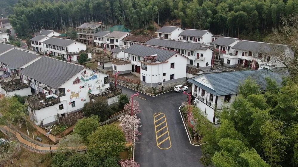 江西資溪縣烏石鎮(zhèn)新月畬族村景象。新華社記者 彭昭之 攝