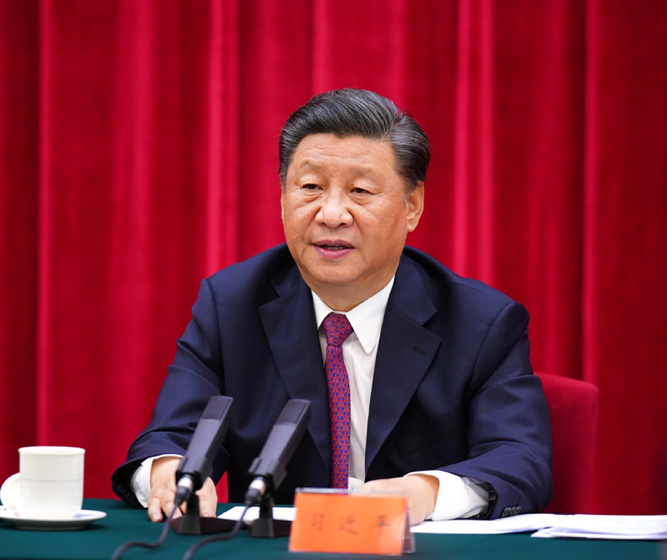 2020年9月3日下午，中共中央、國務(wù)院、中央軍委在北京人民大會堂舉行座談會，紀念中國人民抗日戰(zhàn)爭暨世界反法西斯戰(zhàn)爭勝利75周年。中共中央總書記、國家主席、中央軍委主席習近平出席座談會并發(fā)表重要講話。新華社記者 謝環(huán)馳 攝